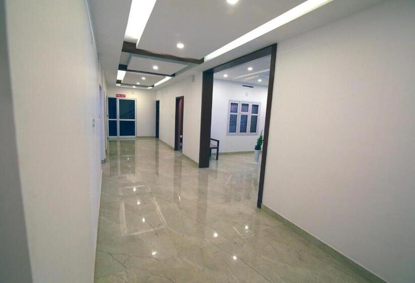 Hotel Gateway Airport