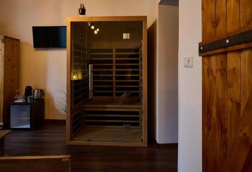 Majatalo Dům U Lázní