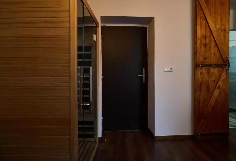 Majatalo Dům U Lázní