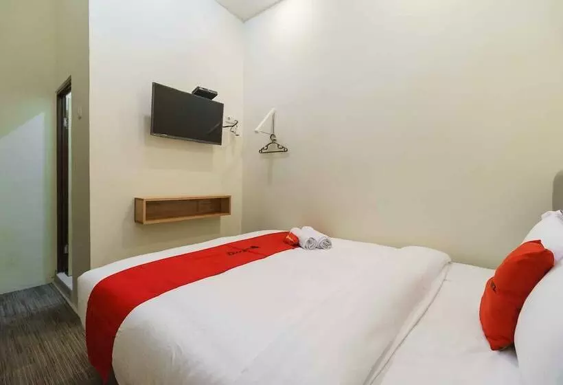 ペンション Reddoorz Syariah Near Lubang Jepang Bukittinggi