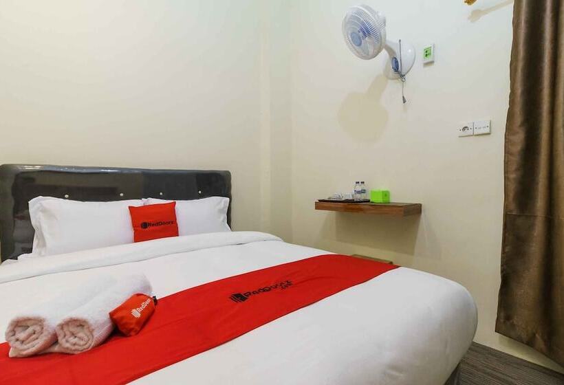 פנסיון Reddoorz Syariah Near Lubang Jepang Bukittinggi