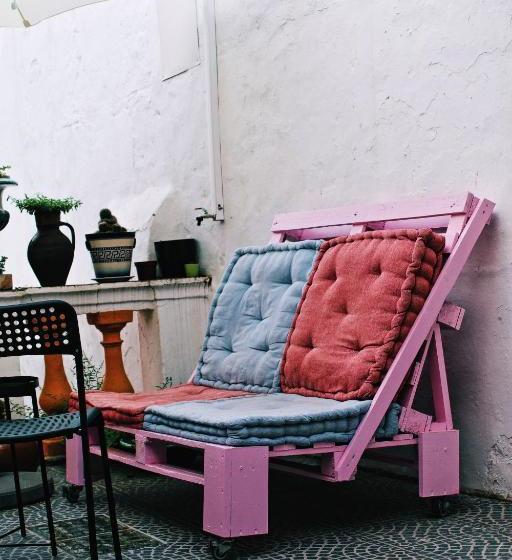 هاستل Very Typical Alojamento Local