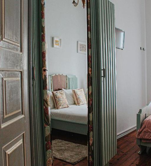 هاستل Very Typical Alojamento Local