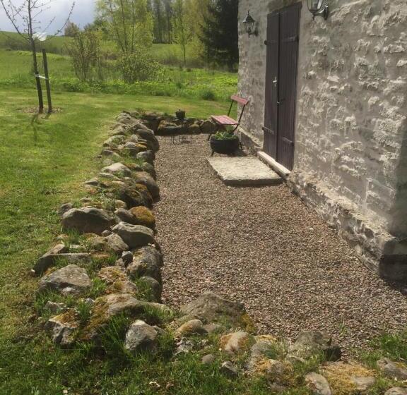 Bed and Breakfast Stenbrottets Smedja