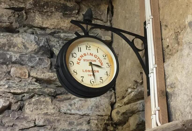 Bed and Breakfast Stenbrottets Smedja