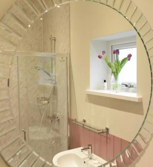 Cwmbach Lodge Luxury B&b