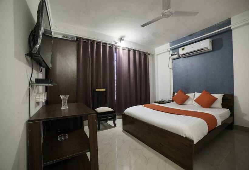 בית מלון כפרי Oyo 63144 Highland Manor