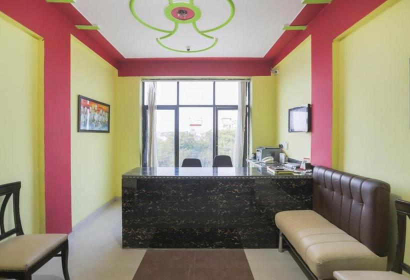 Hotell Oyo 71187  Magnum Inn