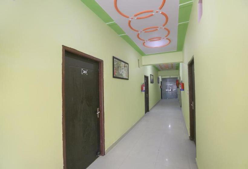 Hotell Oyo 71187  Magnum Inn