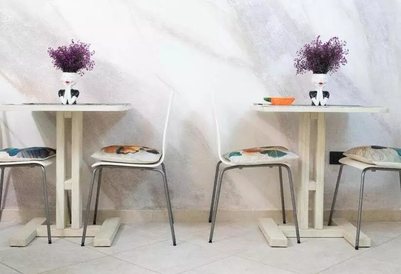 Majatalo Altrove B&b