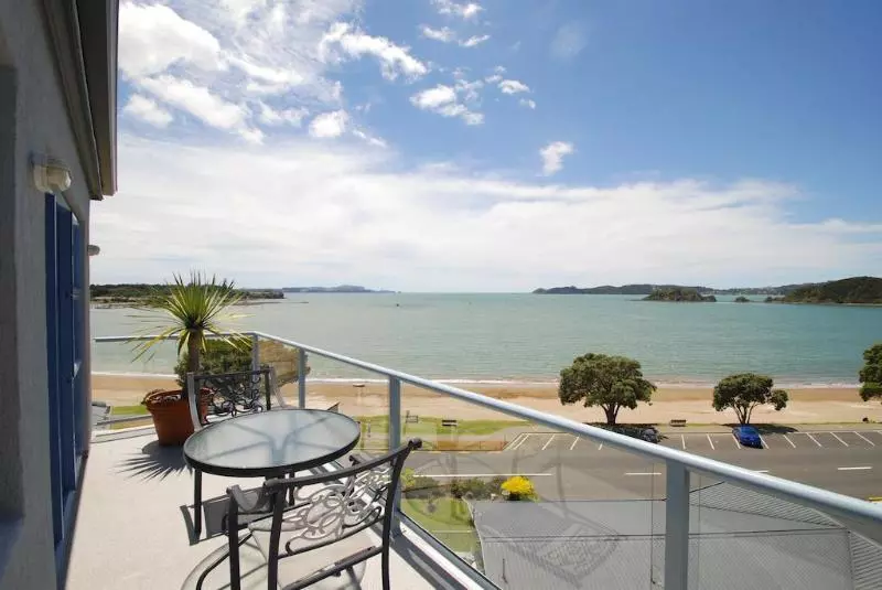 Blue Pacific Apartments