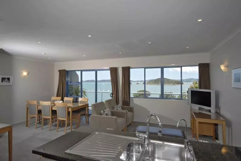 Blue Pacific Apartments