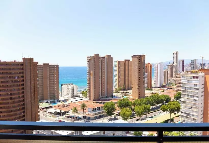 Dynastic Rooms Apartments