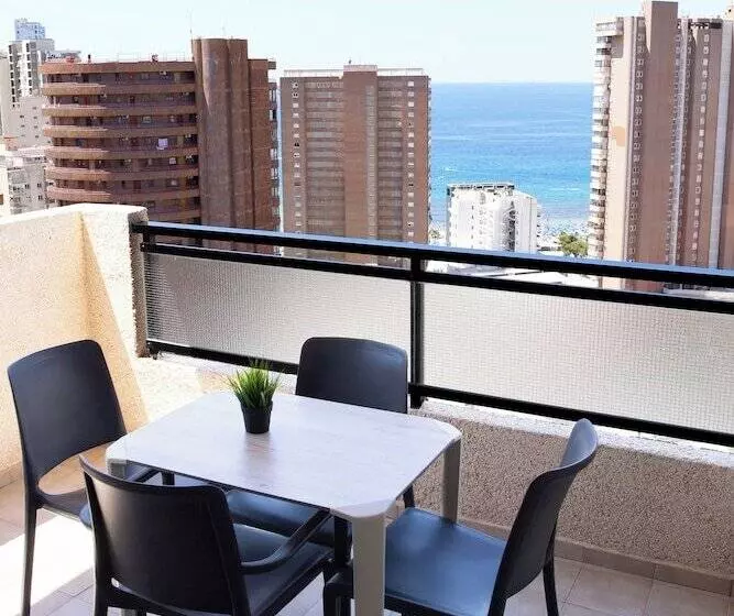 Dynastic Rooms Apartments