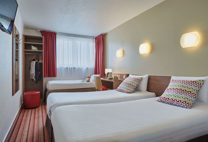 ホテル Campanile Paris Bercy Village