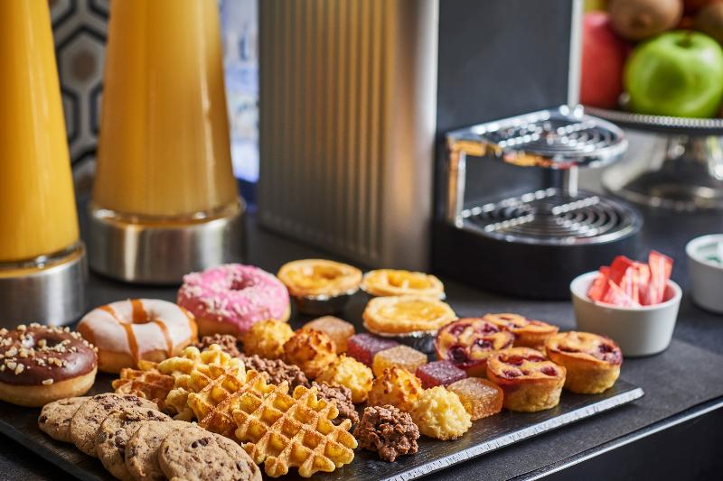 ホテル Campanile Paris Bercy Village