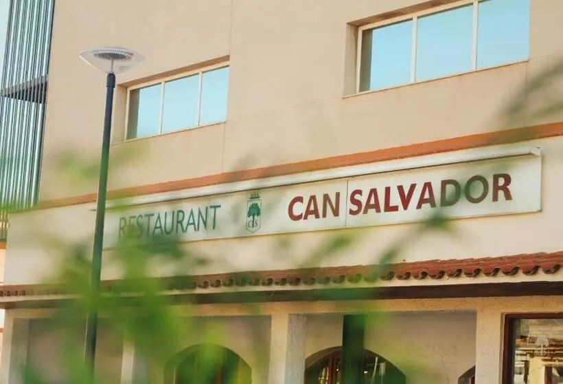 هتل Can Salvador