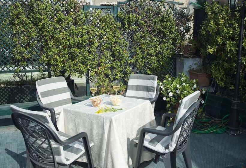 هتل Del Real Orto Botanico