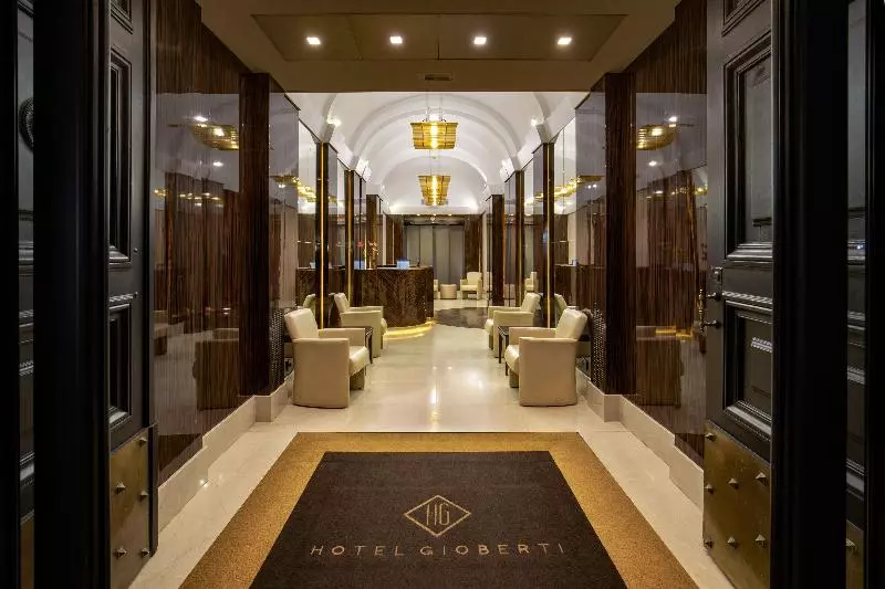 هتل Gioberti