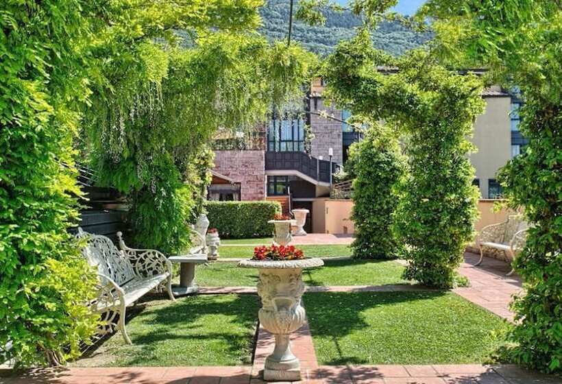 Bv Grand Hotel Assisi