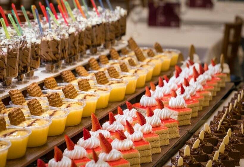 בית מלון כפרי htop Pineda Palace & Spa 4* Sup - Adults Only