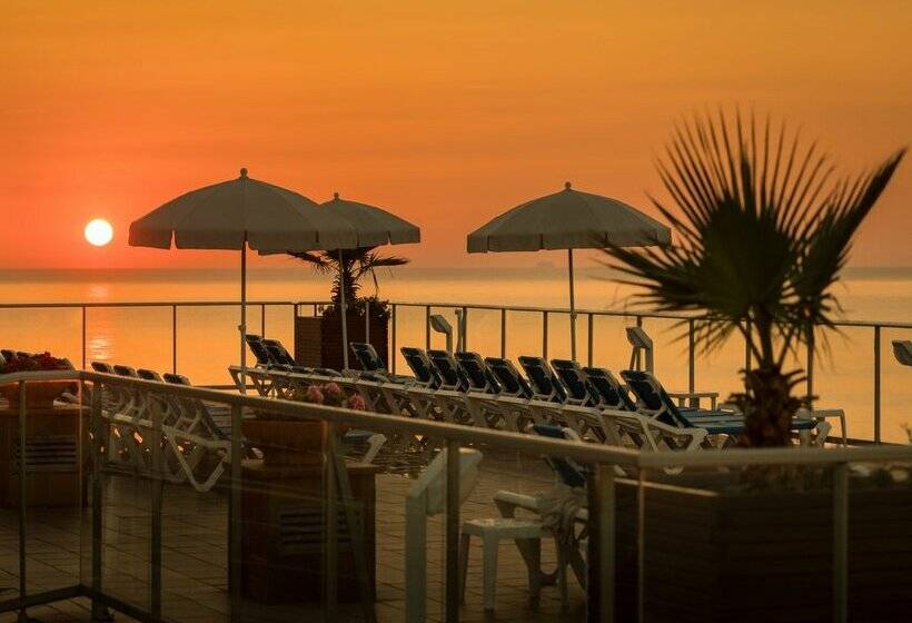 בית מלון כפרי htop Pineda Palace & Spa 4* Sup - Adults Only