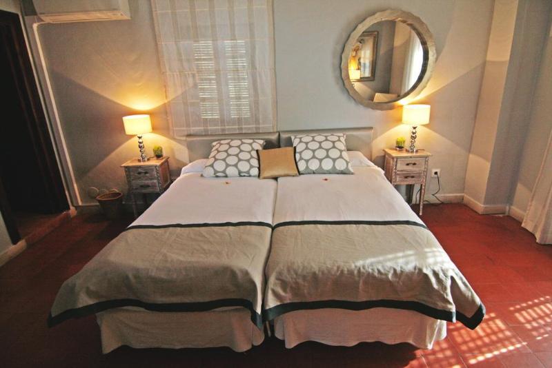 La Tartana Hotel Boutique