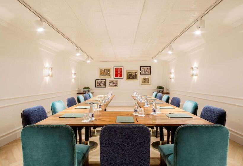 Midmost By Majestic Hotel Group