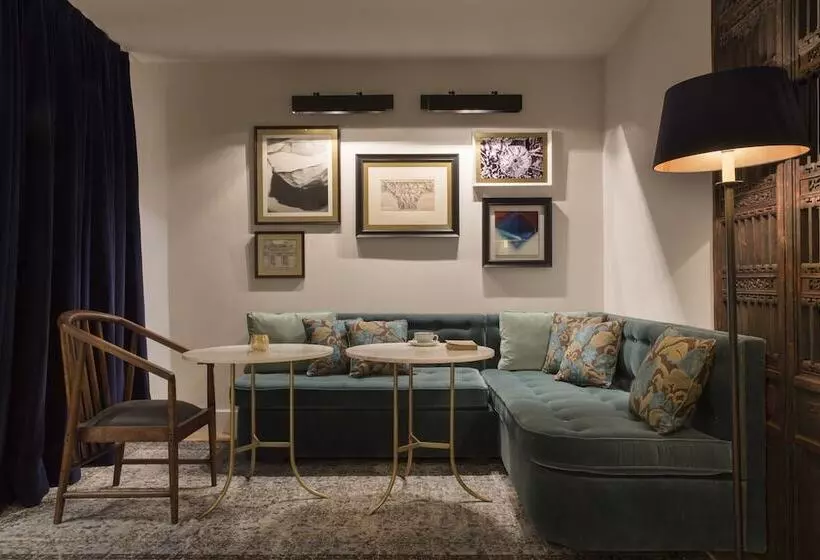 Midmost By Majestic Hotel Group