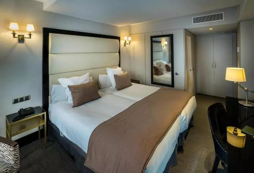 Отель Mirador De Chamartin