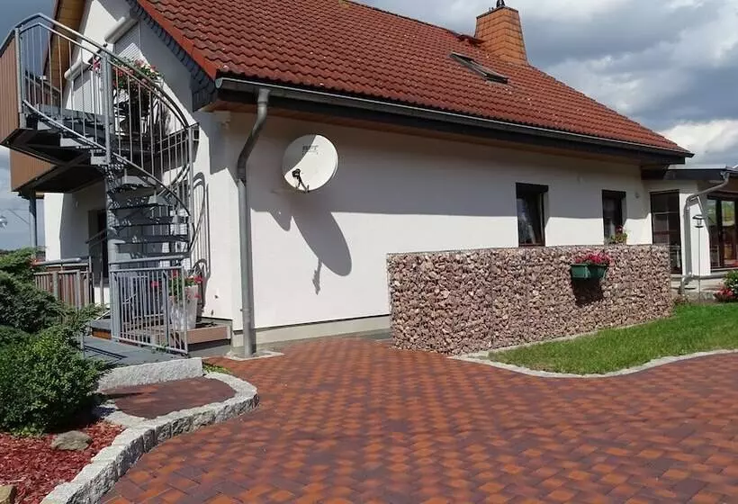 Retkeilymaja Gästezimmer & Ferienwohnung Berge