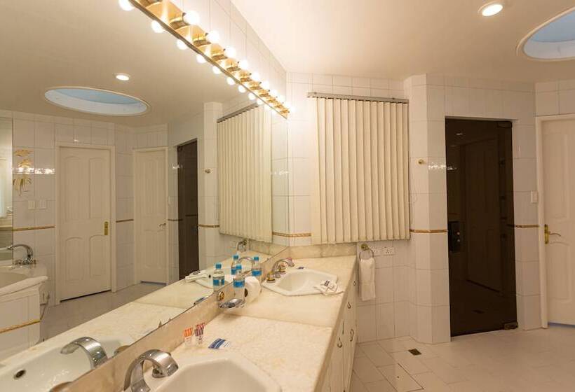 هتل Boutique Rosario Sur