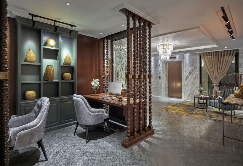 هتل Peridot Grand Luxury Boutique