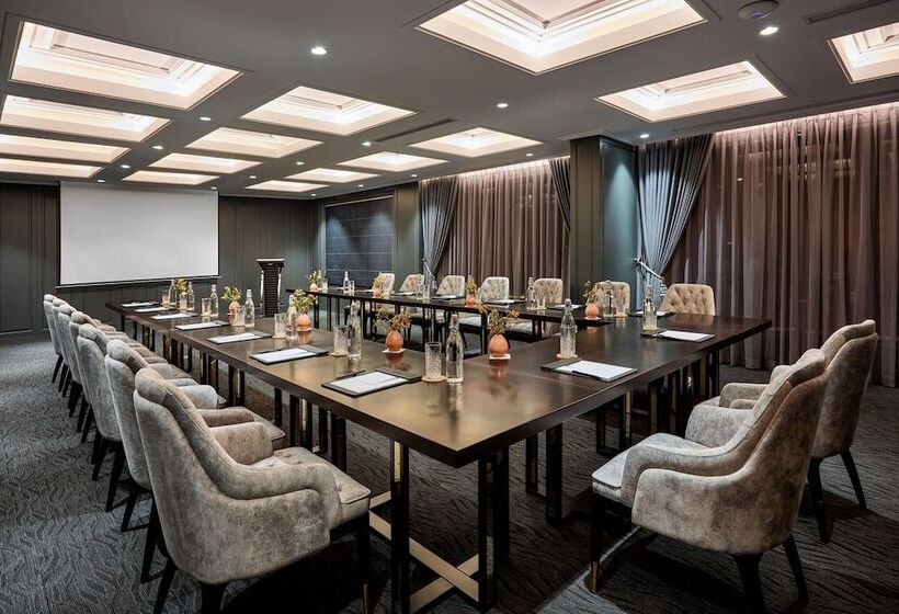 هتل Peridot Grand Luxury Boutique