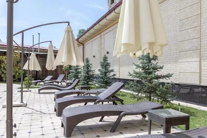 هتل Qushbegi Plaza