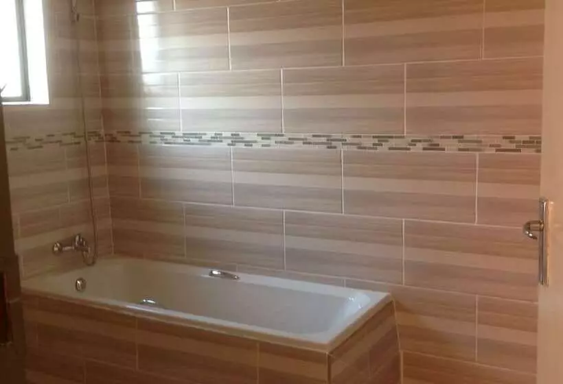 پانسیون 848 Guest House