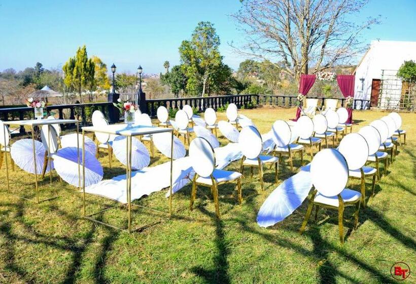 Пансион Bougainvilla Guest House