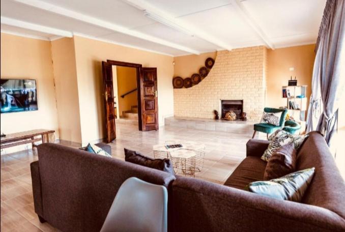 Пансион Bougainvilla Guest House