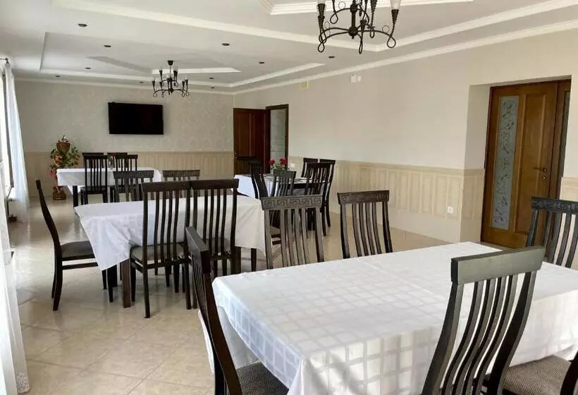 ユースホステル вілла Milaro