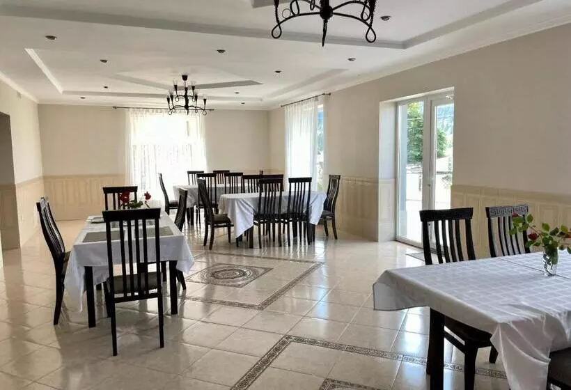 ユースホステル вілла Milaro