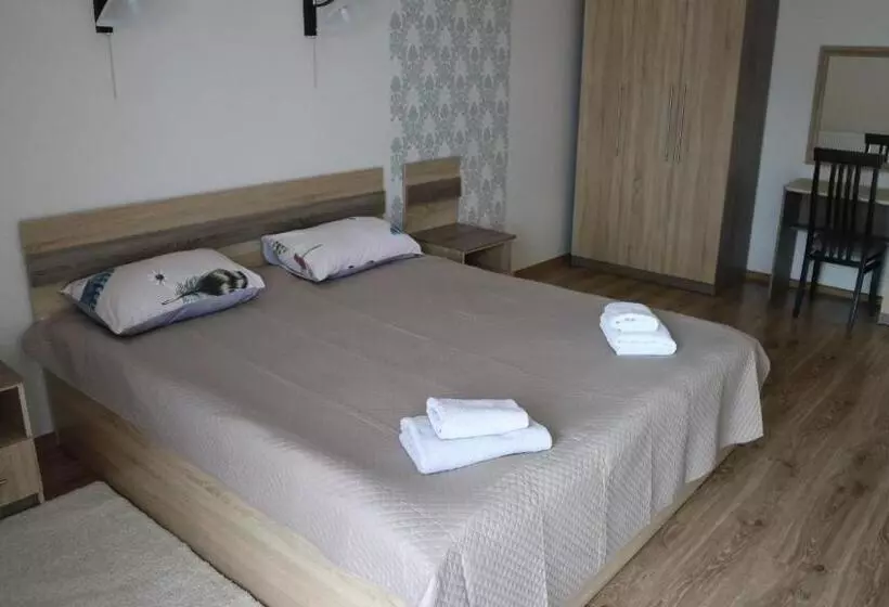 ユースホステル вілла Milaro