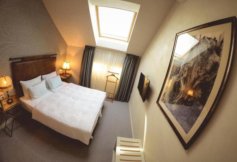 تختخواب و صبحانه Boutique Macchiato House