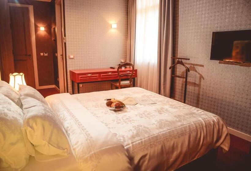 تختخواب و صبحانه Boutique Macchiato House