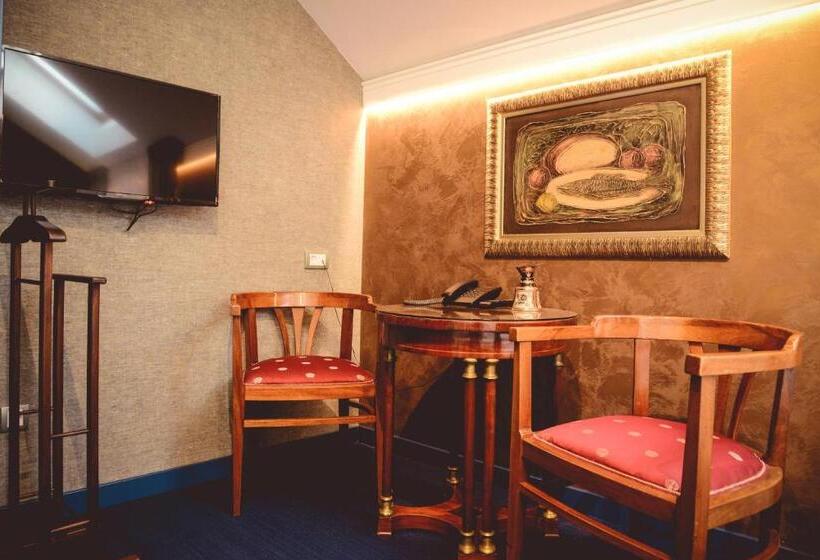 تختخواب و صبحانه Boutique Macchiato House