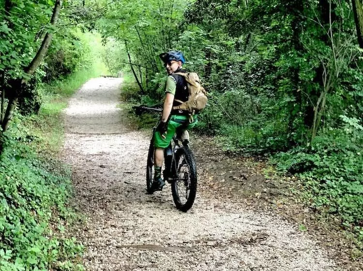 Hotelli Ennesima Osteria Con Alloggio  Bike