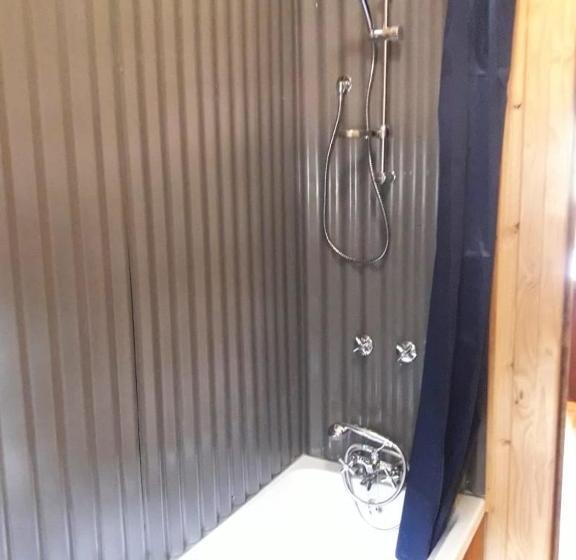 بنسيون Declan House