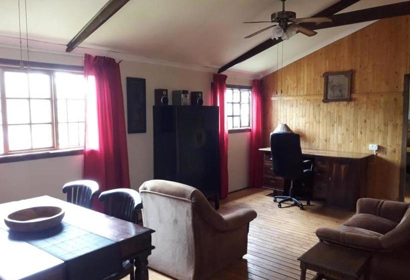 بنسيون Declan House