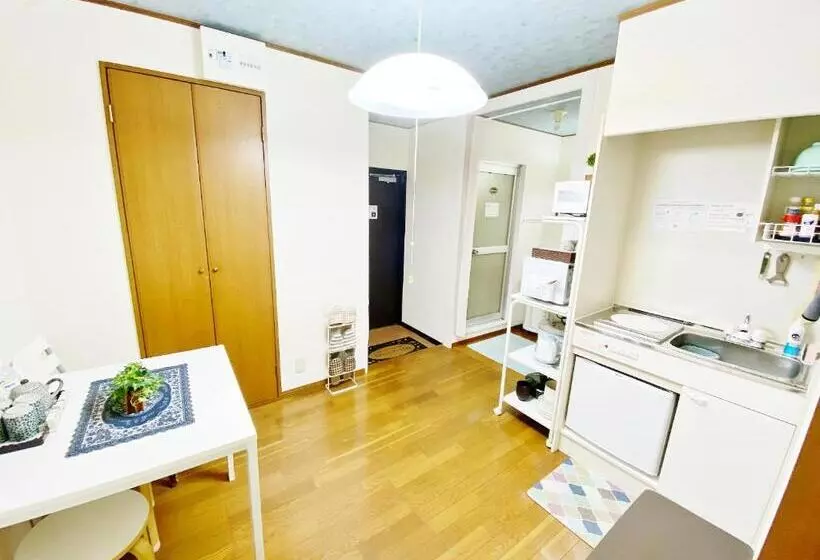 Petithotel017全室ミニキッチン付きファミリルーム 飲食街中心 阿波踊り会館7分 文理 徳島大学 アスティとくしま車8分