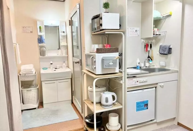 Petithotel017全室ミニキッチン付きファミリルーム 飲食街中心 阿波踊り会館7分 文理 徳島大学 アスティとくしま車8分