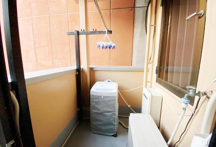 Petithotel017全室ミニキッチン付きファミリルーム 飲食街中心 阿波踊り会館7分 文理 徳島大学 アスティとくしま車8分